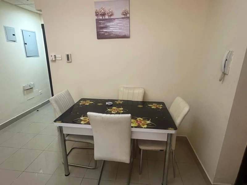 Two rooms, a hall, 2 balcony, ,2 bathroom, furnished with hotel furniture, 4800 dirhams with internet, Burj Manazel 1.63827763220482111