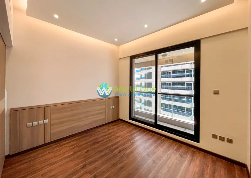 Lake View | Bright And Spacious 2BR | 4 Cheques63775216504065112
