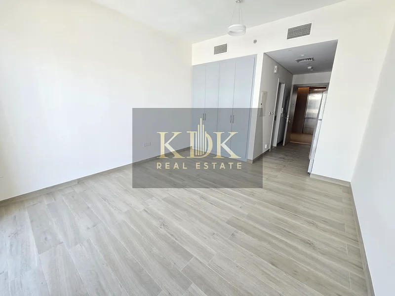 Spacious  | Huge Layout | Prime Locatio63786116812033113