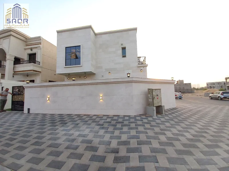Villa for sale, corner of two streets / Area: 4,000 square feet / Central air conditioning / Sale includes air conditioning63911619845890111