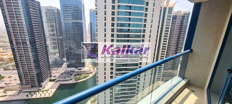 شقة دوبلكس واسعة بغرفة نوم واحدة + غرفة دراسة | بإطلالة على البحيرة | طابق عالٍ63749147994499112