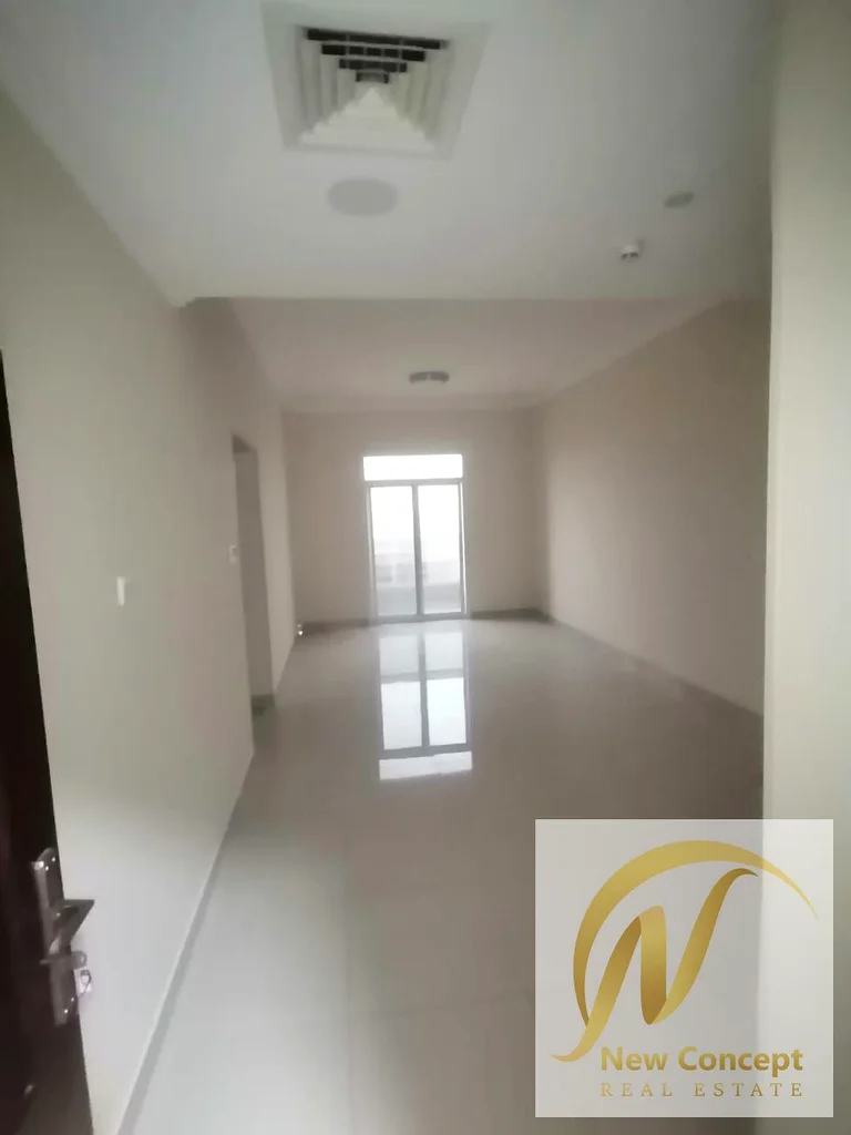 Two rooms and a hall, first tenant, at a special price63715947731073110