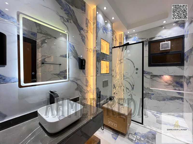 A golden opportunity to own a luxurious villa with a modern design and a strategic location in Al Helio 2 at an attractive and distinctive price.63904698221953114
