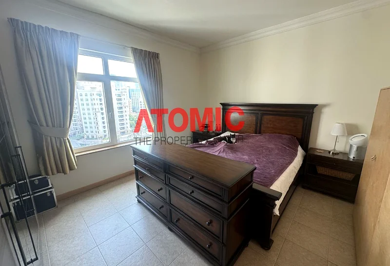 طابق عالي، شقة من غرفتي نوم وغرفة خادمة، مؤجرة، النوع E!64009545659265113