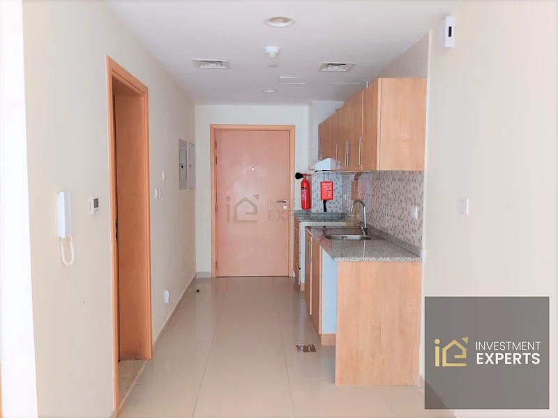 شقة أنيقة | للإيجار في | ماي ريزيدنس 3، جيه في سي | واسعة ومشرقة |63779080383874113