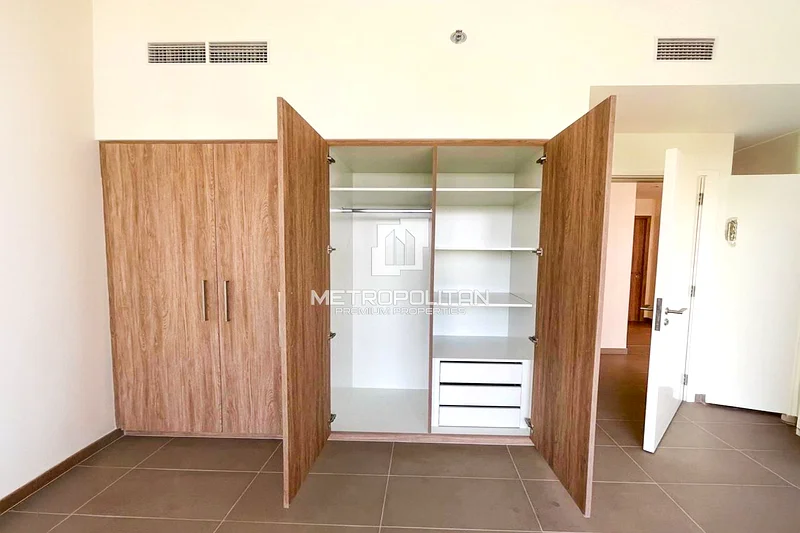 Park Facing | Spacious | Prime Location | Rented64043459873282114