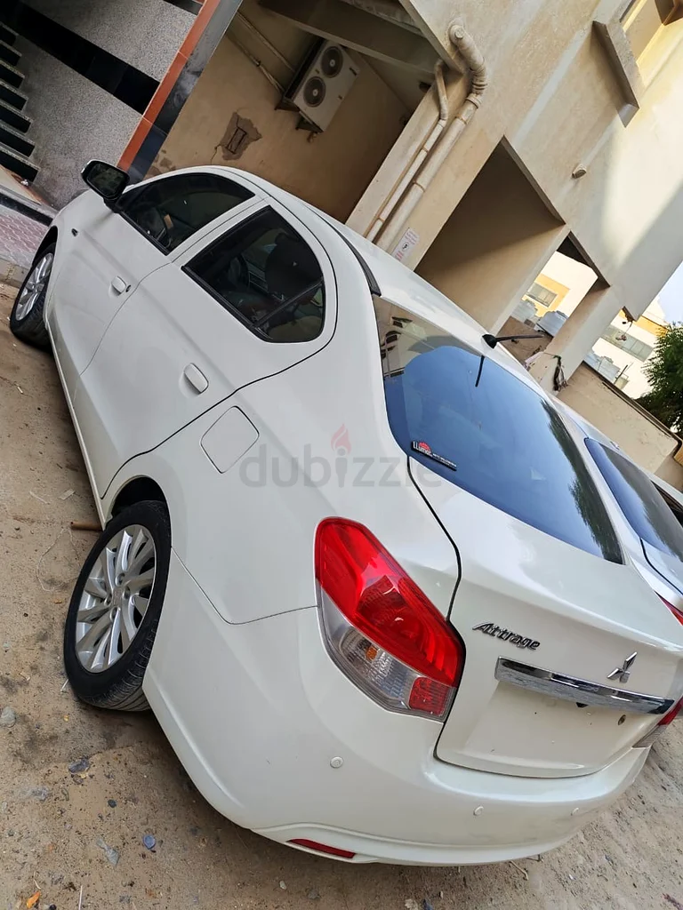 Mitsubishi attrage 201963612068583939113