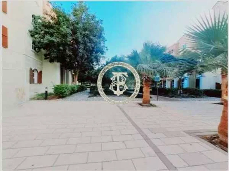 1 Bedroom | Spacious | Vacant on transfer | Next to Metro63935661174018110