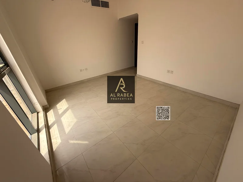 شقة جديدة بالكامل تقع مباشرة على شارع محمد بن زايد63722360249090112