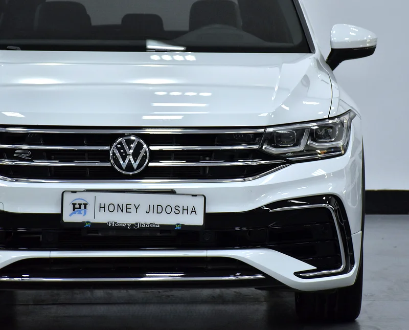 AED 2,487 EMi at 0% DP | Volkswagen Tiguan R-Line 4Motion ( 2024 Model ) in White Color GCC Specs63613464481281113