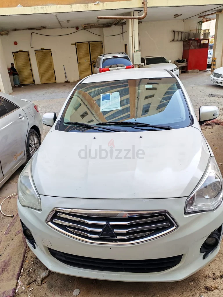 Mitsubishi attrage 201963612068583939111