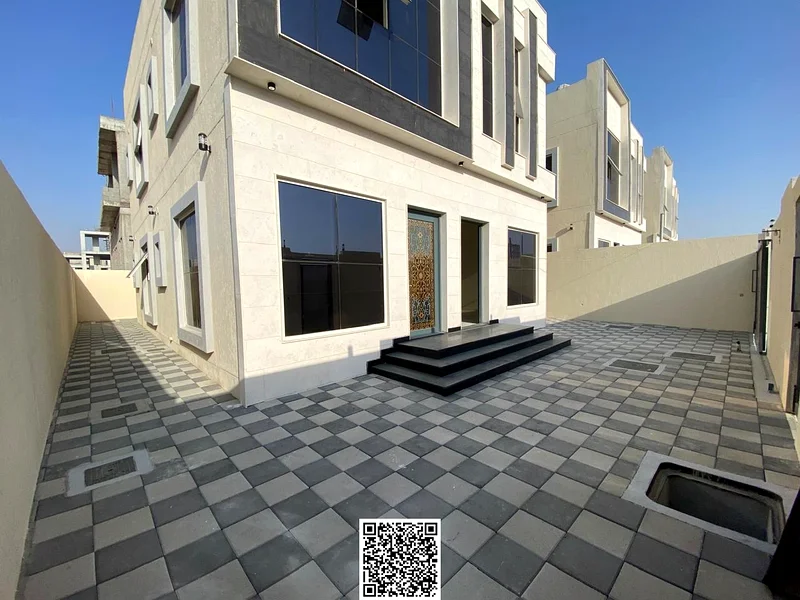 Luxury villa for sale in Al Helio - Ajman, prime location near Mohammed Bin Zayed Road - easy access to all services!63904831503746114