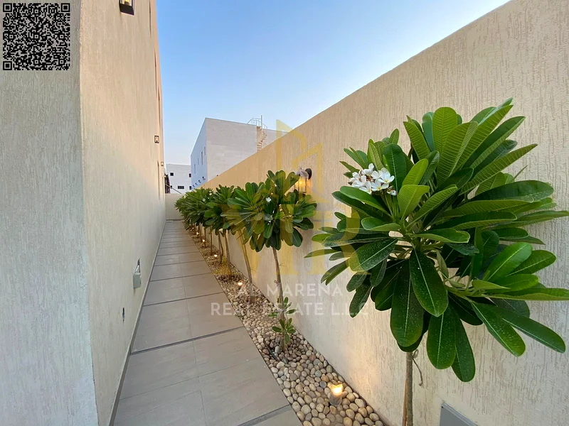 A unique opportunity to own an elegant villa designed with modern standards that combine luxury and comfort, at an attractive price that includes ever63872558007811114