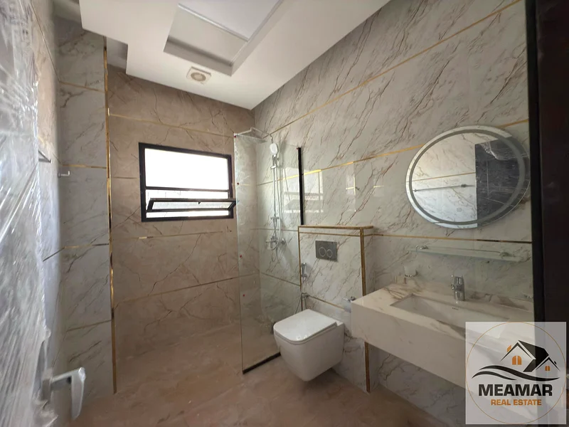 For sale, a villa with a courtyard area, freehold for all nationalities63905218205954112