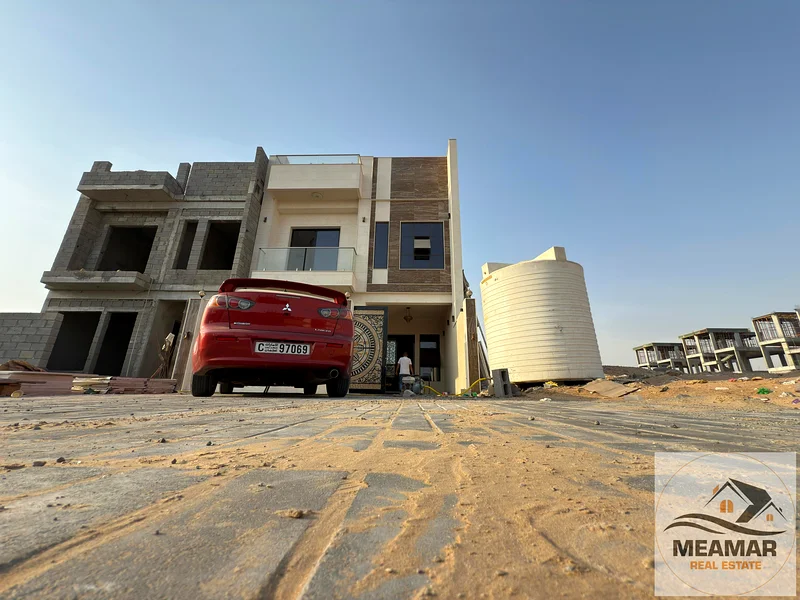 For sale, a villa with a courtyard area, freehold for all nationalities63905218205954113