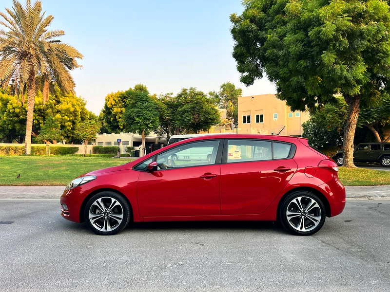 GCC Specs | Kia Cerato Hatchback 2.0 | Full Options63612078080515114