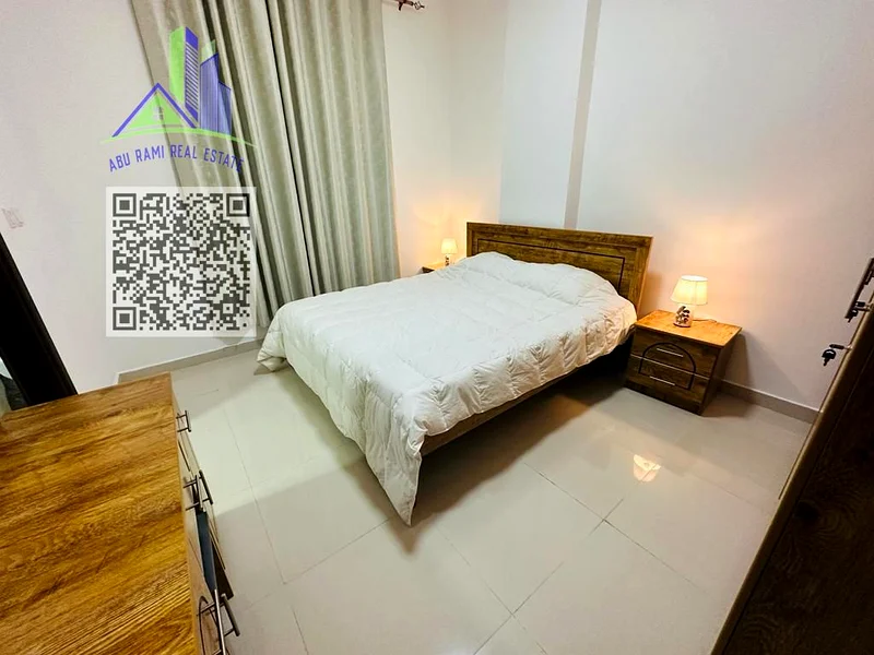 Available now: two rooms and a living room with direct sea view, best price63838122855170110