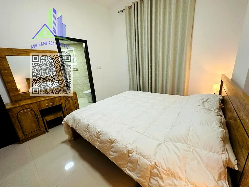 Available now: two rooms and a living room with direct sea view, best price63838122855170111