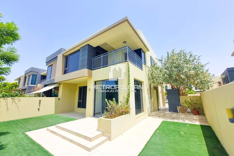 Corner Unit | Gated Community | Single Row63754831015041110