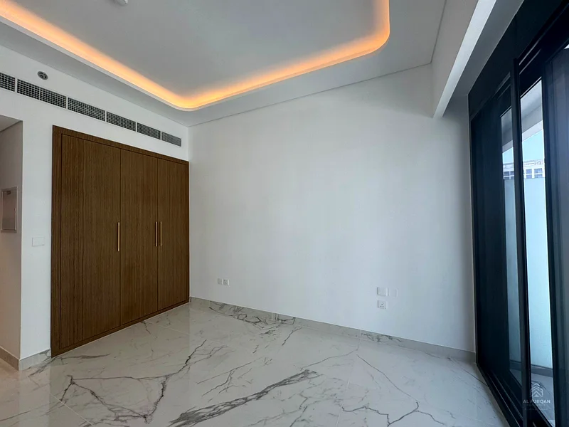 STUDIO || MARVELOUS LAYOUT || MULTIPUL OPTINS || COMMUNITY VIEW || CHILLER FREE63801455490819113
