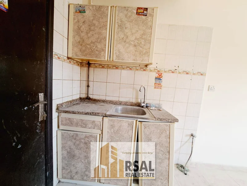 Lavish Studio/Close Kitchen/Family Building/Near Ambassador School63704145560963113