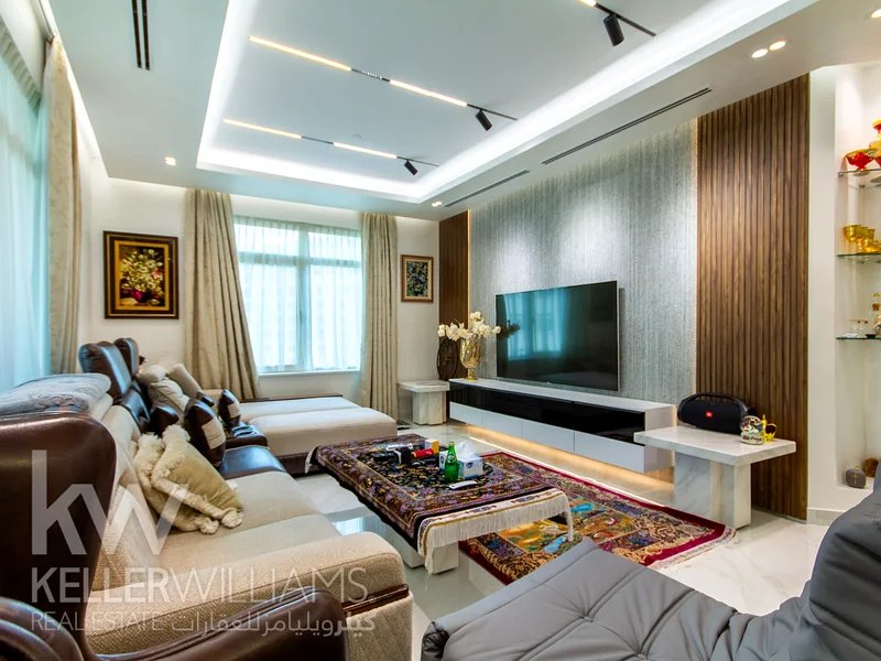3 Bed+Maid | Fully Renovated | Vacant On Transfer | Park View64008956091906113