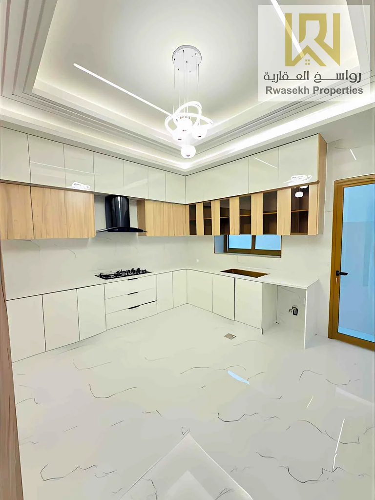 للبيع: فيلا فاخرة بتصميم عصري في عجمان - منطقة الهيلو 2. ملكية حرة لجميع الجنسيات - بدون رسوم تسجيل ✨ المواصفات:63908680245121112