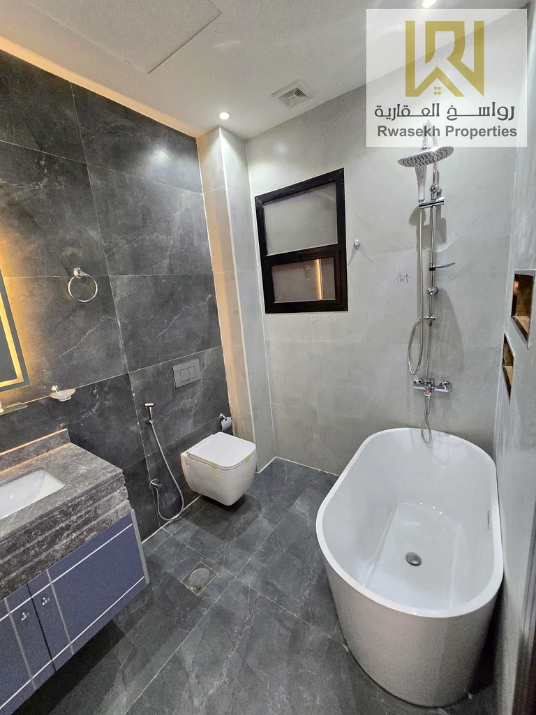 Seize the opportunity to own a luxurious villa in the Al Bahia area of Ajman, strategically located.    Villas for sale in Al Bahia area, Ajman.    Th63882221030146114