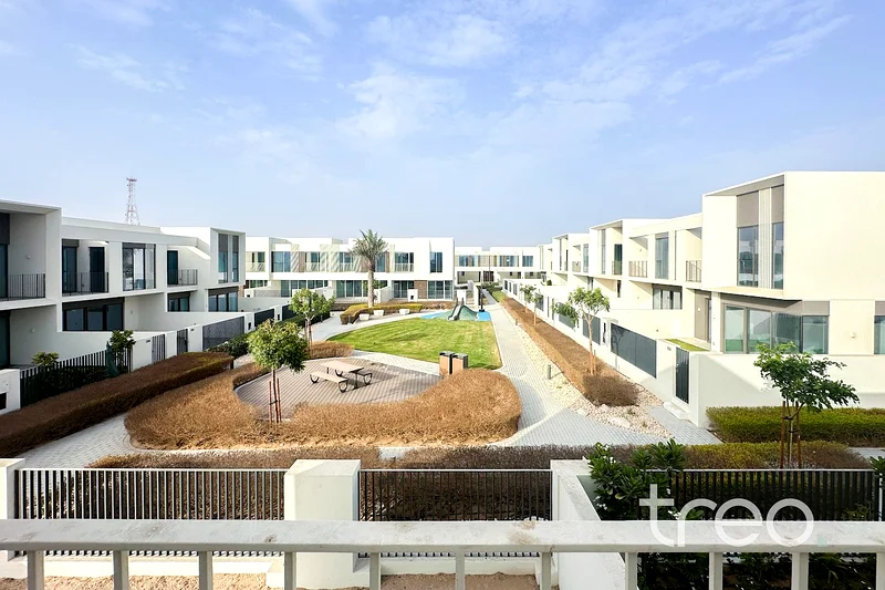 Close to Pool | Single Row | Park Facing63732482400643111
