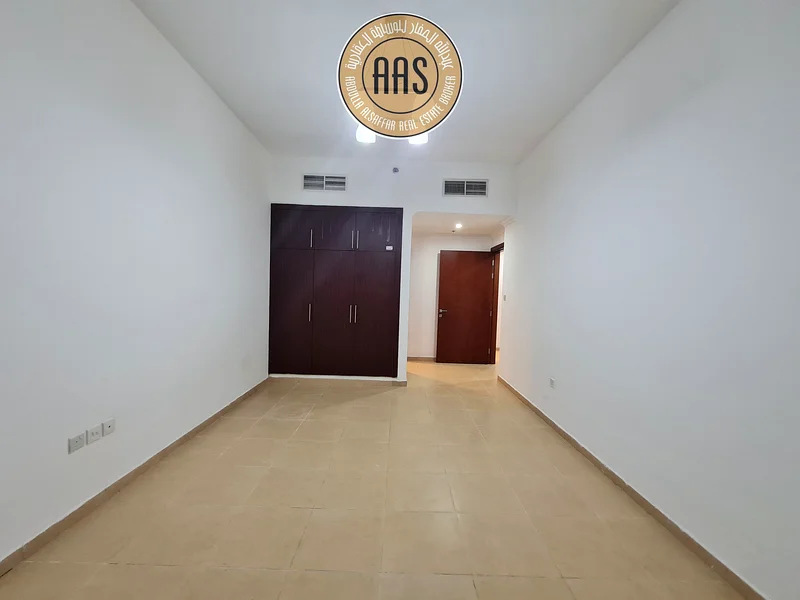 قريب من كارفور للمشاركة العائلية مع موقف سيارات واحد63756870485633112