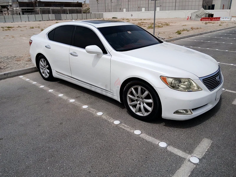 ليكزس LS460 للبيع لعام 200963612072958978111