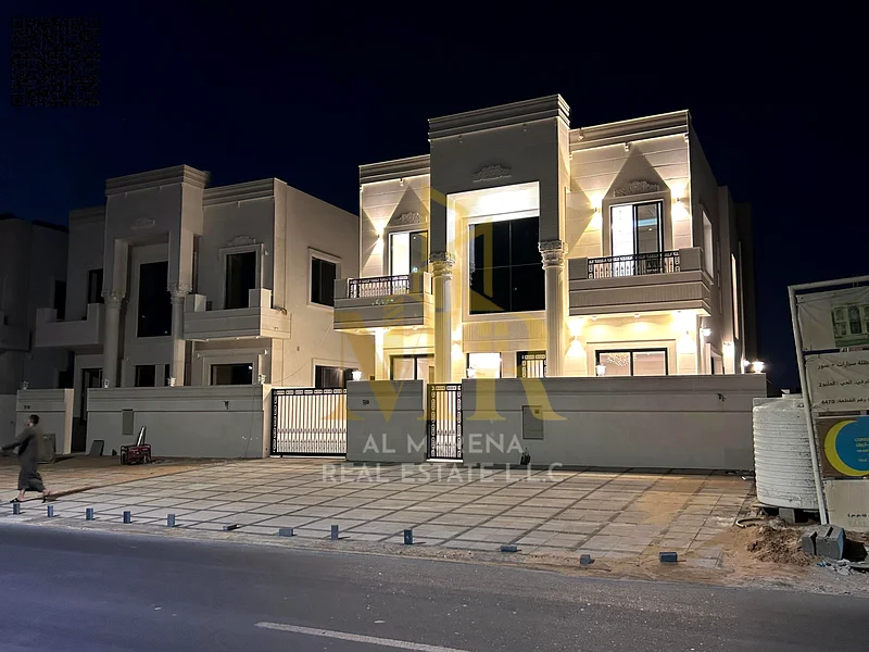 A villa directly from the owner, with personal finishing, on a main street, close to all services. Freehold for all nationalities and without a down p63904697933058112