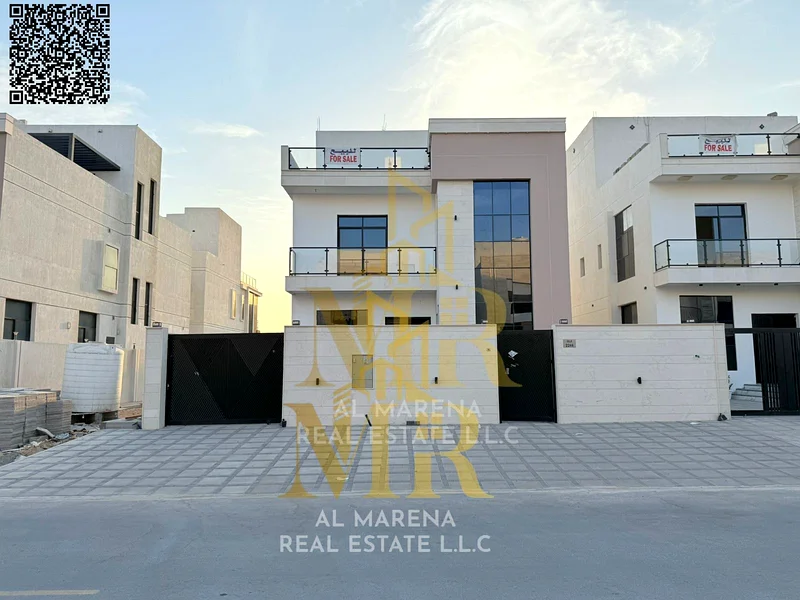 A villa directly from the owner, with personal finishing, on a main street, close to all services. Freehold for all nationalities and without a down p63904570363651111