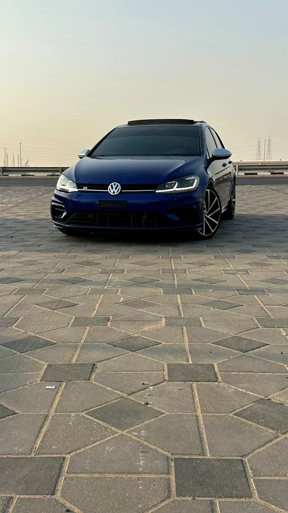 2018 Volkswagen Golf R – Powerful Performance Hatchback63612061974401114