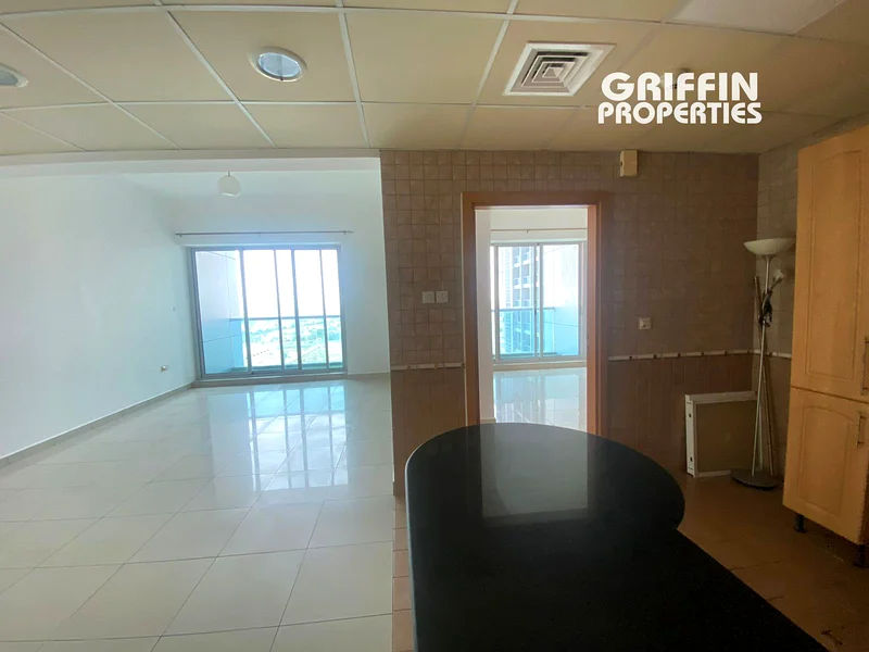 1BHK | Unfurnished | Vacant | Near Metro63654982657409110
