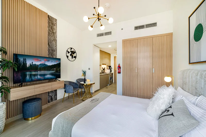 🌟 Luxury Studio for Rent in Azizi Riviera 24 – Only AED 70,000! 🌟63804034604417112