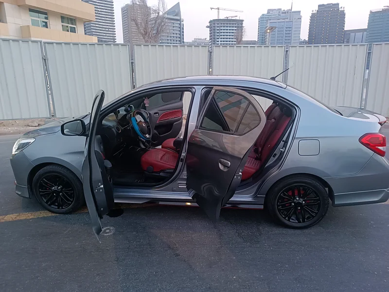 Mitsubishi Attrage 2023 Signature Edition63612068731009114