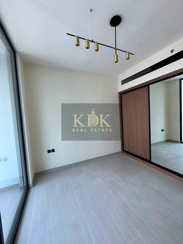High Floor |  Vacant | Prime Location63778556590594112