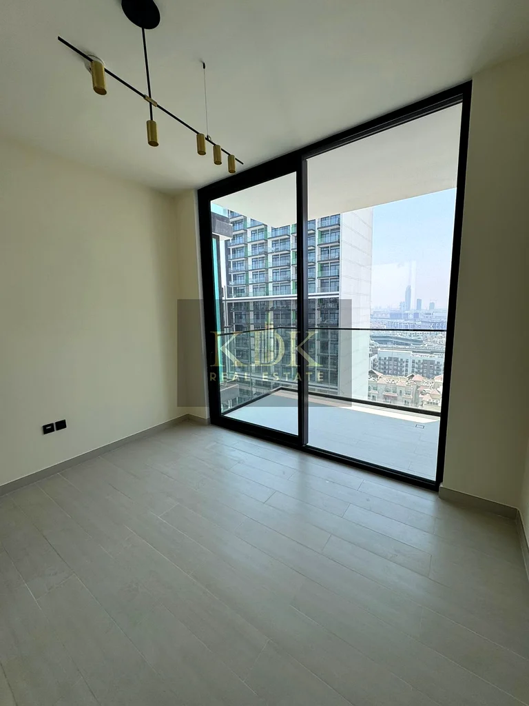 High Floor |  Vacant | Prime Location63778556590594113