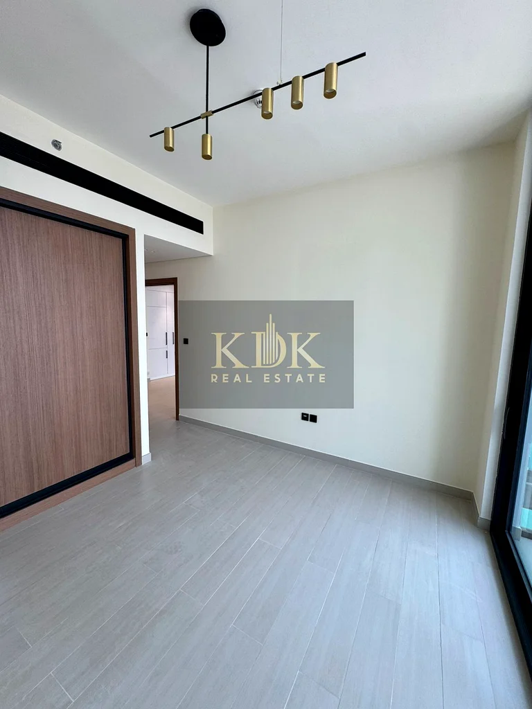 High Floor |  Vacant | Prime Location63778556590594114