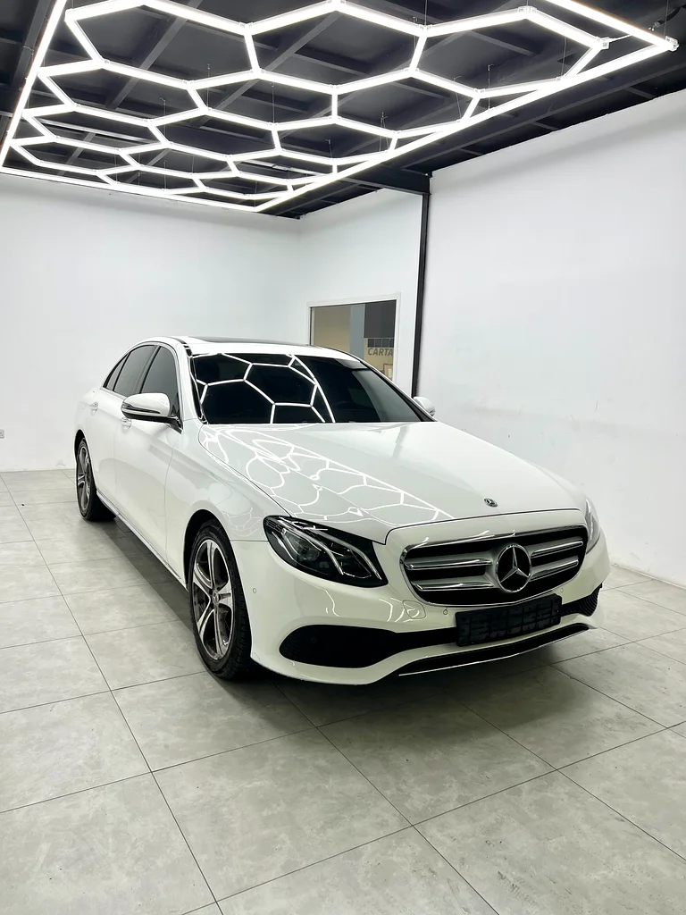 E300 2019 Accident Free63613985933827111