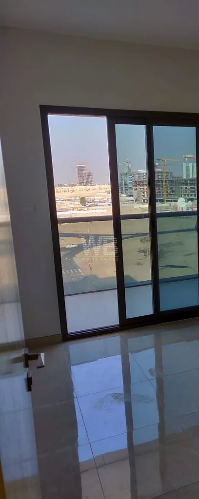 شاغرة | طابق متوسط | نصف مفروشة63764688312449114