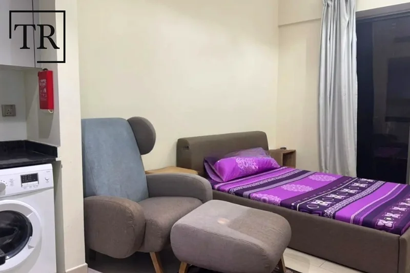 Pool View | Next To Metro | Furnished | Prime Spot63761924300802114