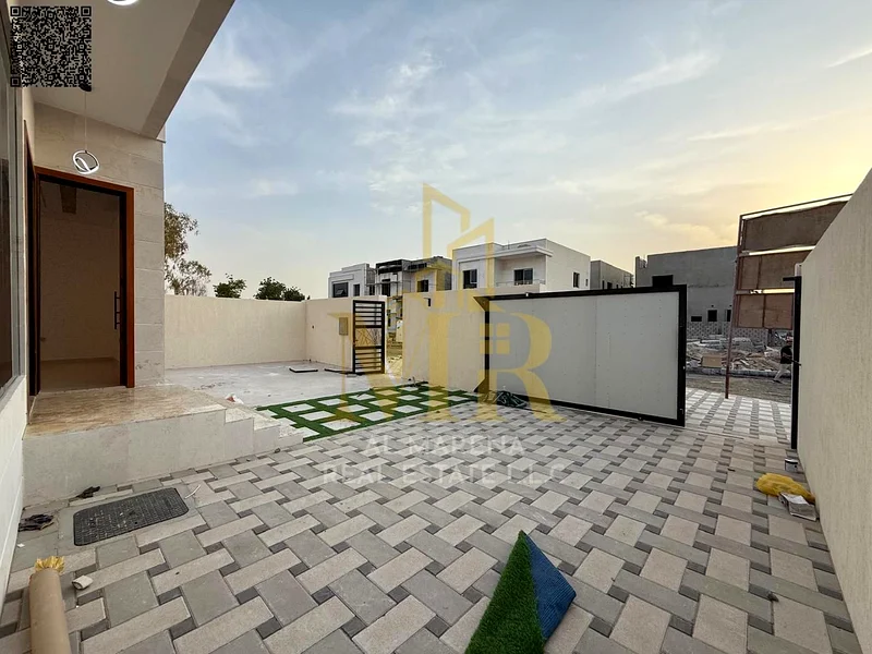 A villa with a price inclusive of registration and ownership fees on the main street, ready for occupancy in the most upscale areas of Ajman. Freehold63905218377473114