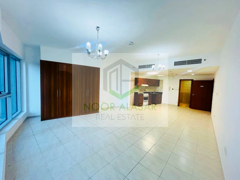 Ready To Move || Huge Size || With Parking,Pool,Gym63731455959555113