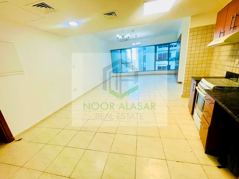 Ready To Move || Huge Size || With Parking,Pool,Gym63731455959555111