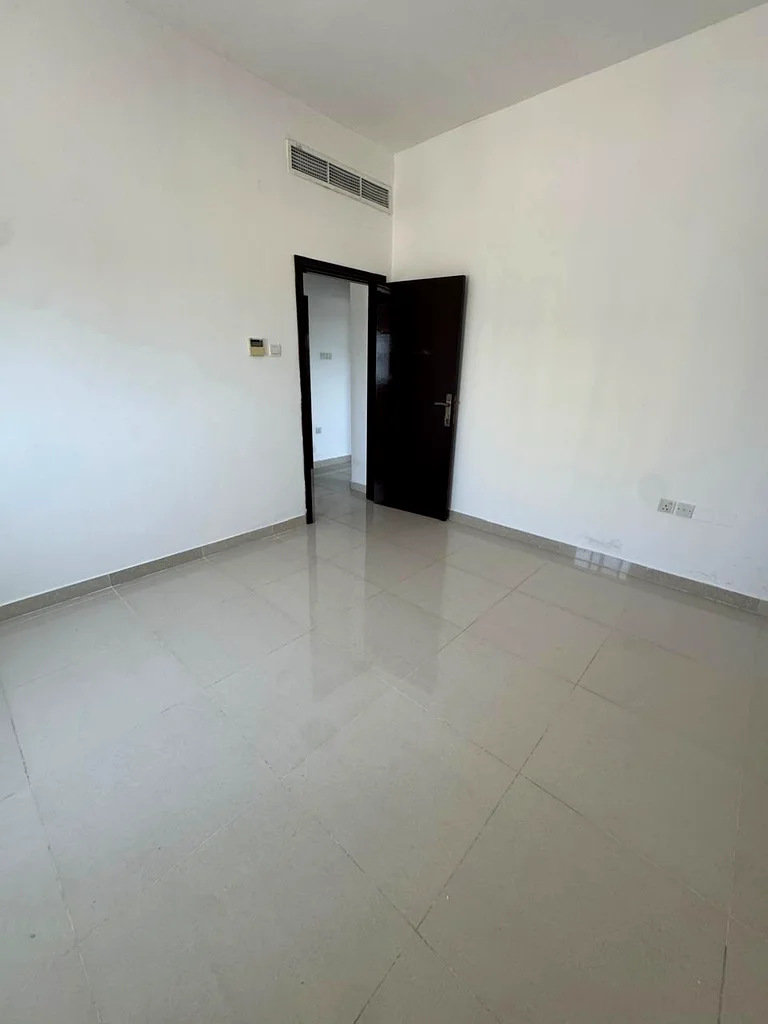 شقة مكونة من غرفتين نوم للإيجار في الرشيدية 2 في موقع متميز63720962604290113