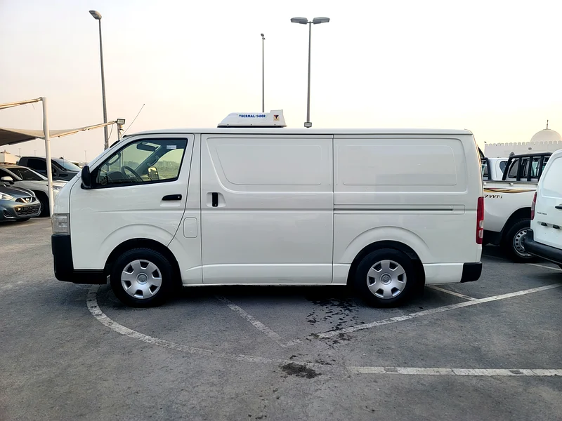 Toyota Hiace 2022 Chiller Toyota Hiace 2022 Chiller63612449056129113