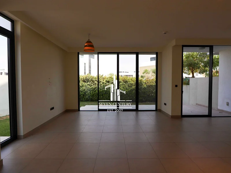 Exclusive | Semi Furnished | High End |  Roof Top64043013083138114