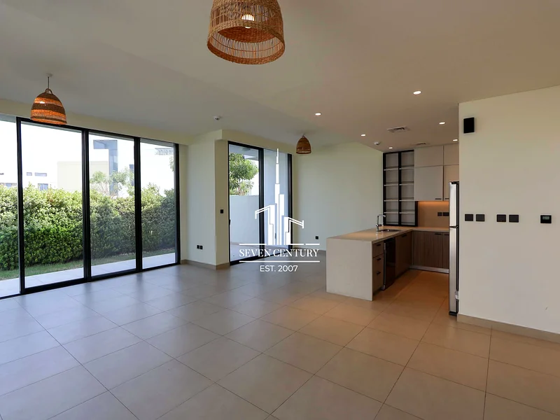 Exclusive | Semi Furnished | High End |  Roof Top64043013083138113